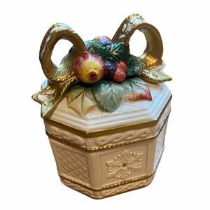 Fitz and Floyd China 1996 Handpainted Snowflakes Fruit Covered Dish